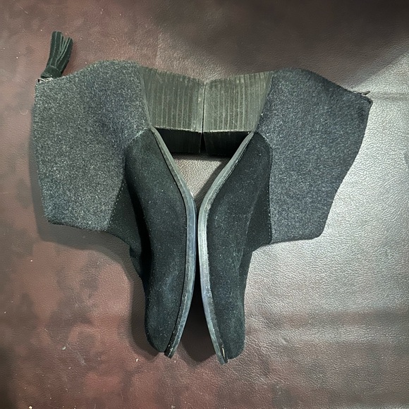 Toms booties - Picture 6 of 9